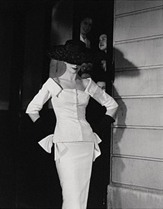 Image description is not available for 1998.067